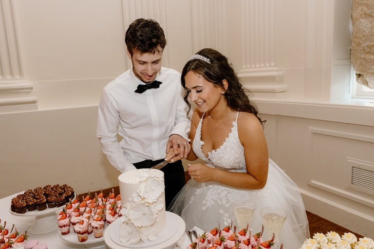 Wedding reception in the Governor Ballroom at Sentinel Hotel