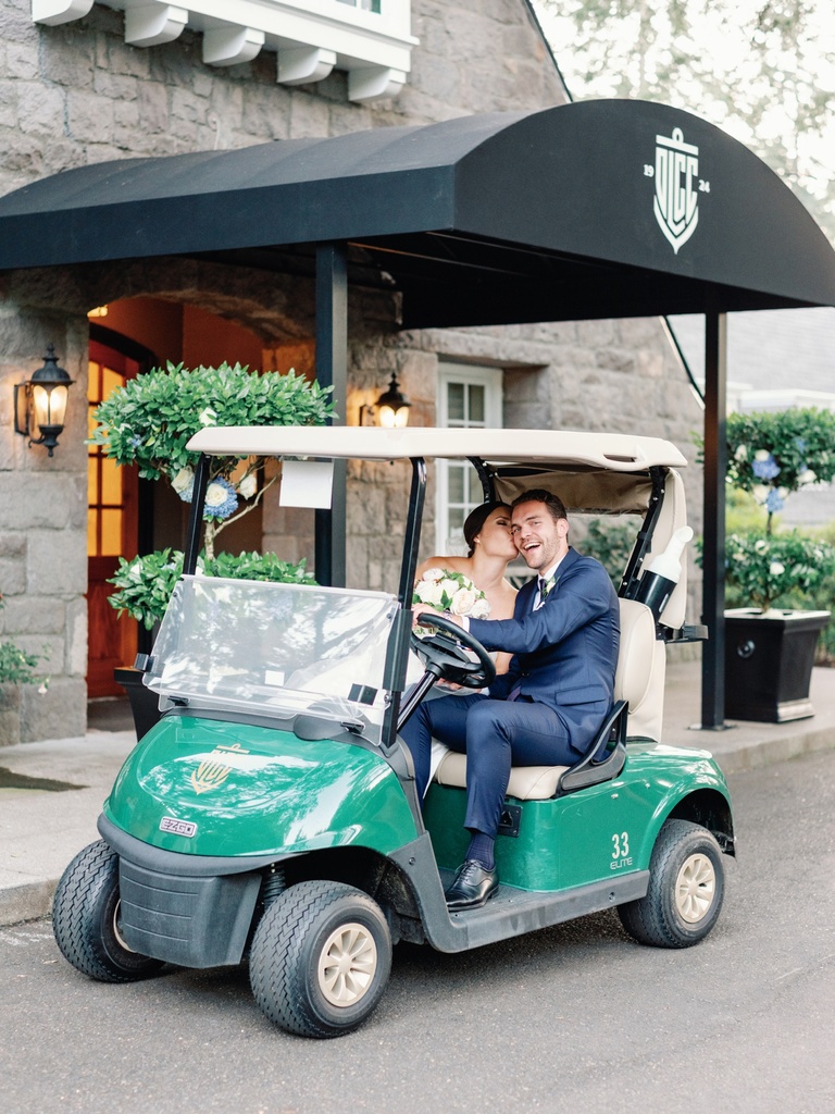 Bridal portraits at Oswego Lake Country Club