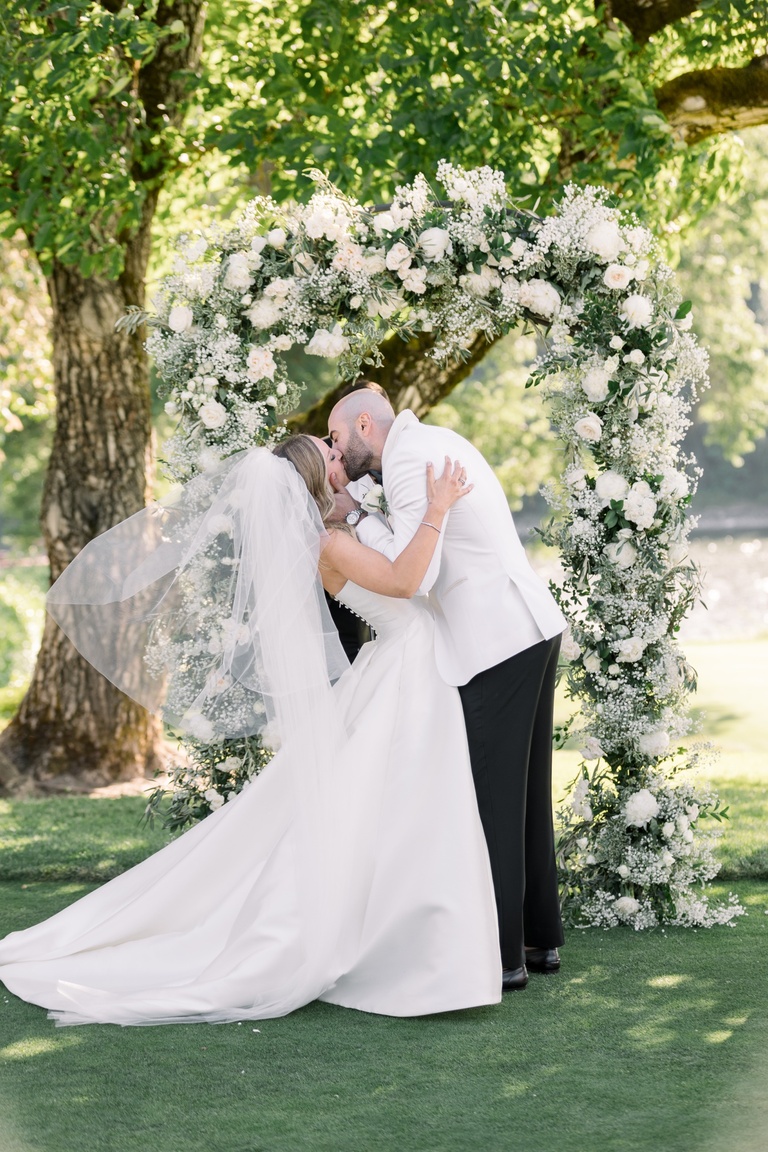 Garden-inspired wedding at Waverly Country Club in Portland, OR
