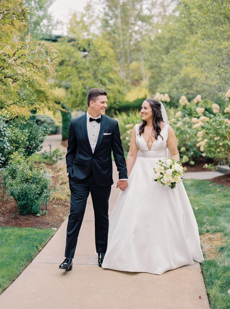 Bridal portraits at The Allison Inn