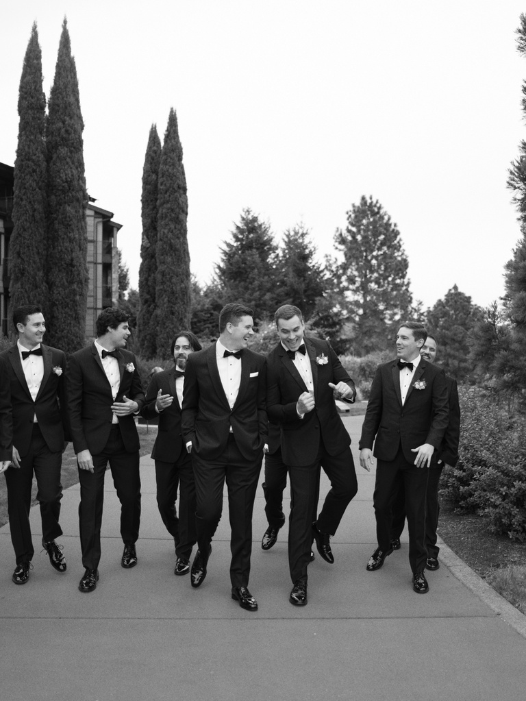 Bridal party portraits at The Allison Inn